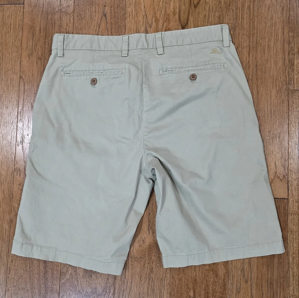 Tommy Bahama Classic Flat Front Stretch Casual Khaki Shorts 10 Inch Inseam. 34 - Picture 5 of 10
